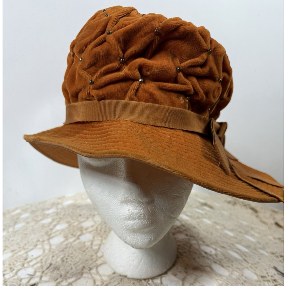 VTG 40’s Palmer Beaded Velvet Cloche Hat Orange Rouched Wide Brim New York Label
